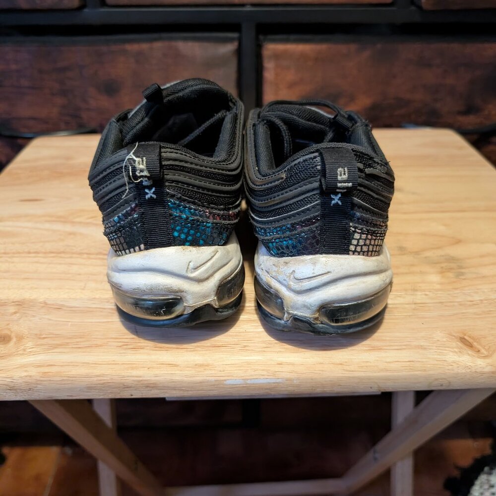 women sneakers